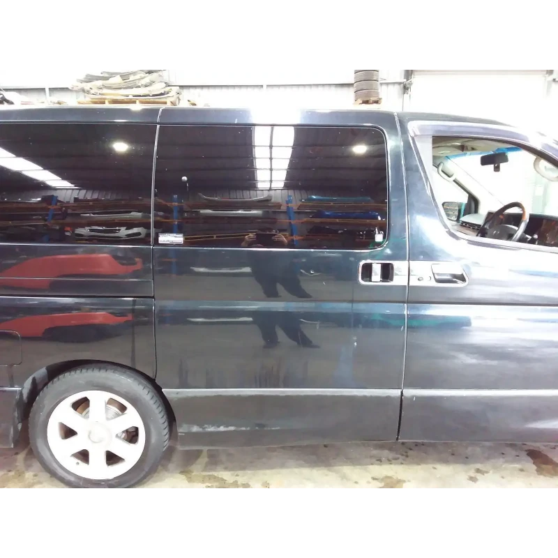 NISSAN ELGRAND RIGHT REAR DOOR E51, HIGHWAY STAR TYPE (W/ MOULD), SELF CLOSING,
