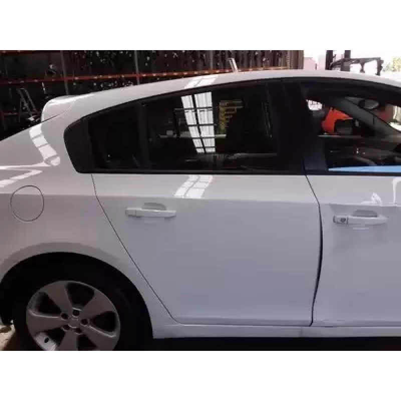 HOLDEN CRUZE RIGHT REAR DOOR JH, HATCH, 03/11-01/17 2013