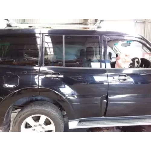 MITSUBISHI PAJERO RIGHT REAR DOOR NS-NX, 08/06-04/21 2011