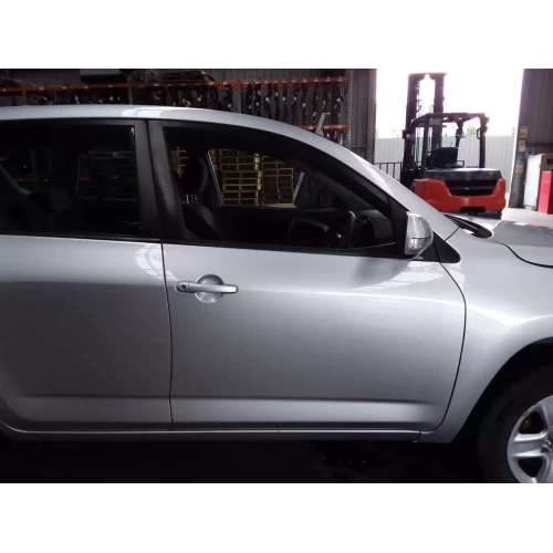 TOYOTA RAV4 RIGHT FRONT DOOR ACA33, 11/05-12/12 2009