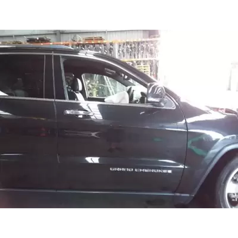 JEEP GRANDCHEROKEE RIGHT FRONT DOOR WK, NON MOULD TYPE, 10/10-02/22 2015