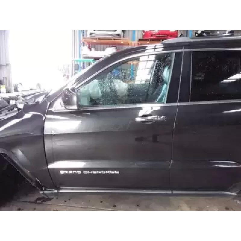JEEP GRANDCHEROKEE LEFT FRONT DOOR WK, NON MOULD TYPE, 10/10-02/22 2015