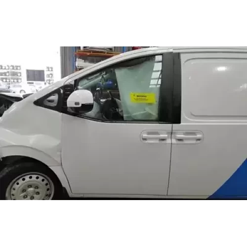 HYUNDAI STARIA LEFT FRONT DOOR US4, 04/21- 2022
