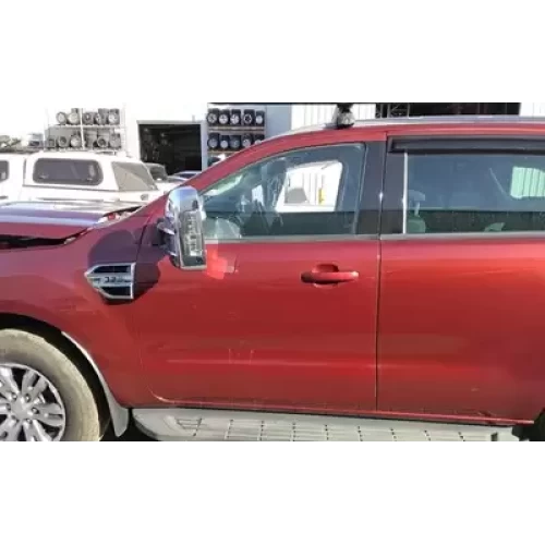 FORD EVEREST LEFT FRONT DOOR UA, 07/15-05/22 2017