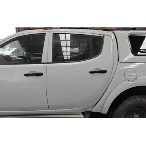 MITSUBISHI TRITON LEFT REAR DOOR MN, DUAL CAB, NON MOULD TYPE, 08/09-04/15 2012