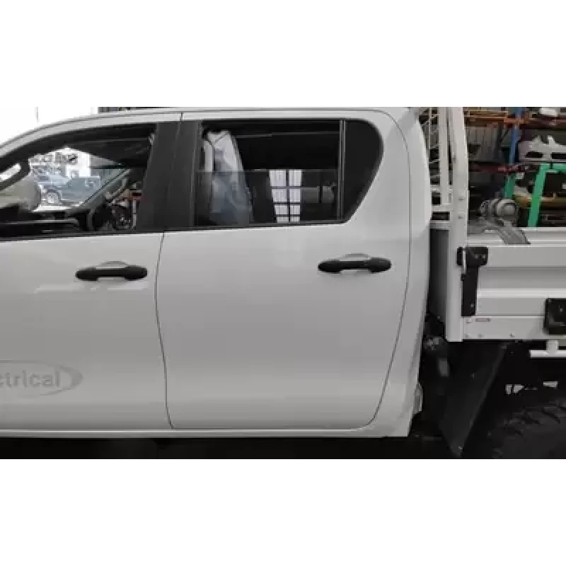 TOYOTA HILUX LEFT REAR DOOR DUAL CAB, 09/15- 2018