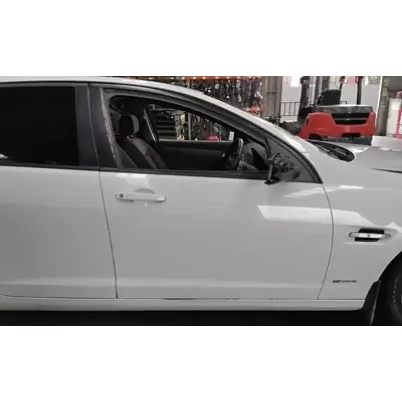 HOLDEN COMMODORE RIGHT FRONT DOOR VE, SEDAN/WAGON/UTE, 08/06-05/13 2010