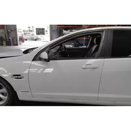 HOLDEN COMMODORE LEFT FRONT DOOR VE, SEDAN/WAGON/UTE, 08/06-05/13 2010