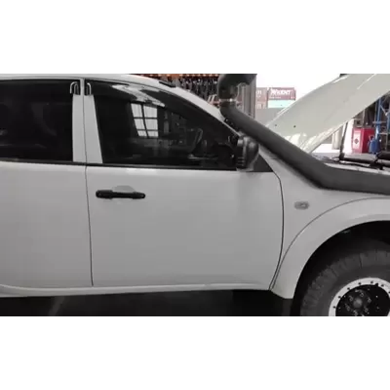 MITSUBISHI TRITON RIGHT FRONT DOOR ML-MN, SINGLE/DUAL CAB, NON MOULD TYPE, 07/06