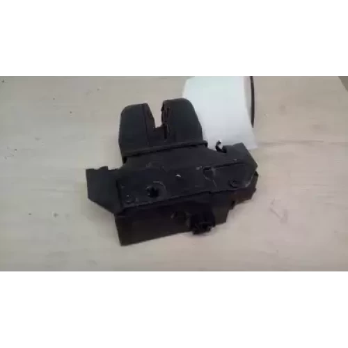 HOLDEN COMMODORE LOCK MECHANISM TAILGATE LOCK, VE, WAGON, 09/10-05/13 2011