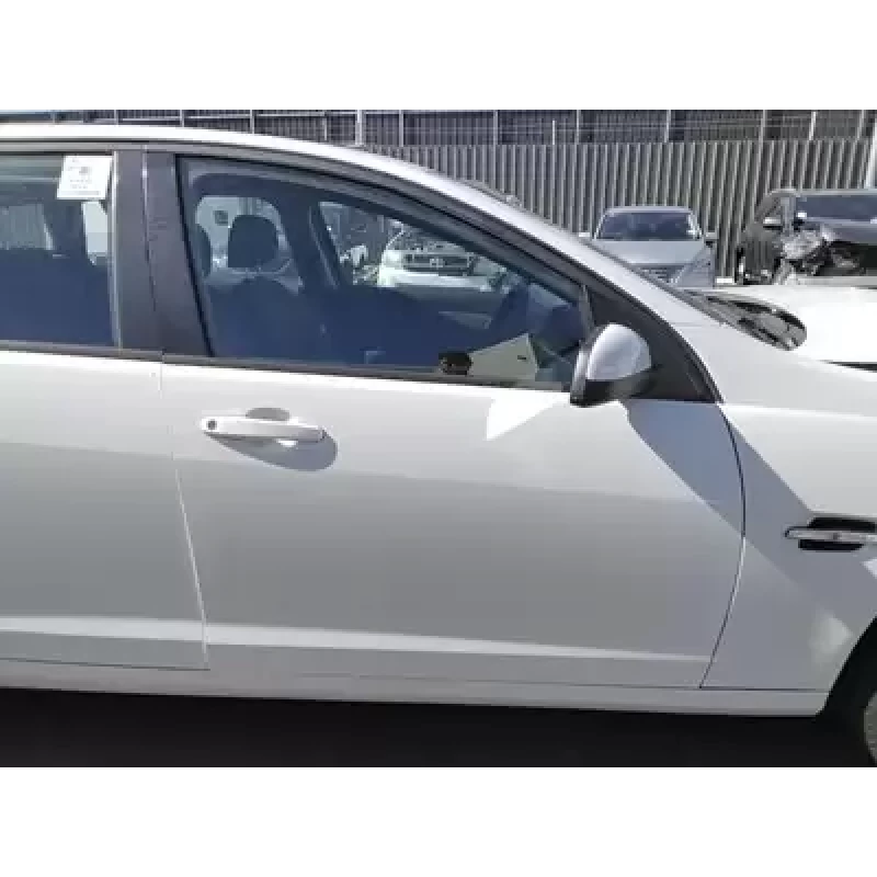 HOLDEN COMMODORE RIGHT FRONT DOOR VE, SEDAN/WAGON/UTE, 08/06-05/13 2009