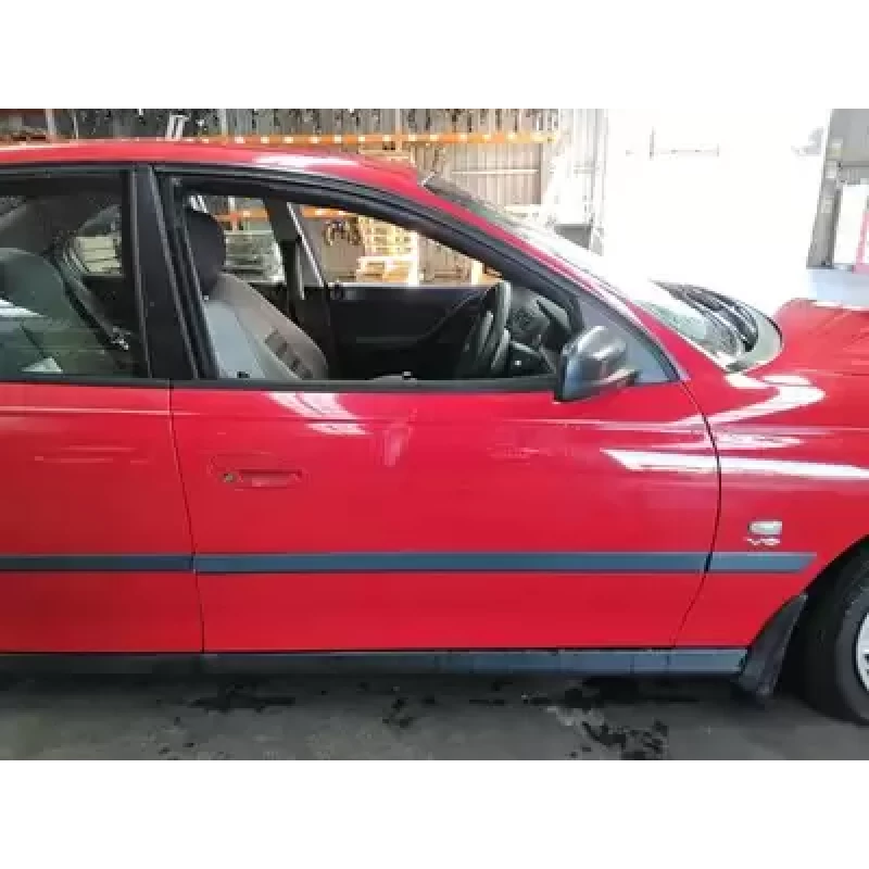 HOLDEN COMMODORE RIGHT FRONT DOOR VT S2-VZ, SEDAN/WAGON, BOLT ON TYPE, 06/99-09/