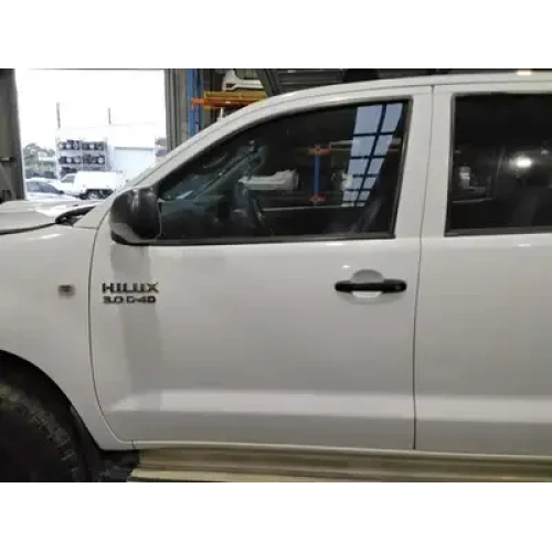 TOYOTA HILUX LEFT FRONT DOOR DUAL CAB, 02/05-08/15 2008