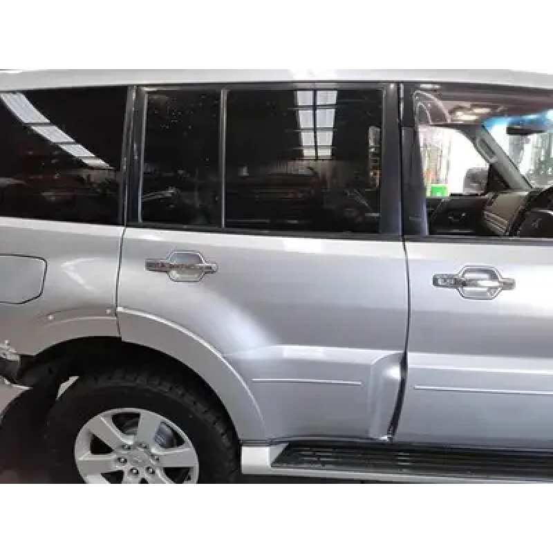 MITSUBISHI PAJERO RIGHT REAR DOOR NS-NX, 08/06-04/21 2011