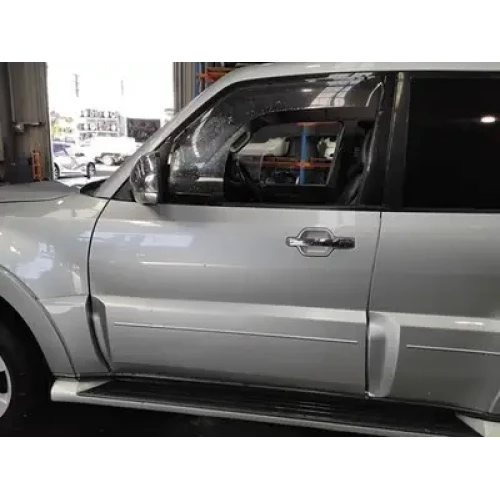 MITSUBISHI PAJERO LEFT FRONT DOOR NS-NX, 5DR WAGON, 08/06-04/21 2011