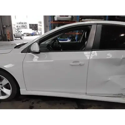 HOLDEN CRUZE LEFT FRONT DOOR JH, SEDAN/HATCH, 03/11-01/17 2015