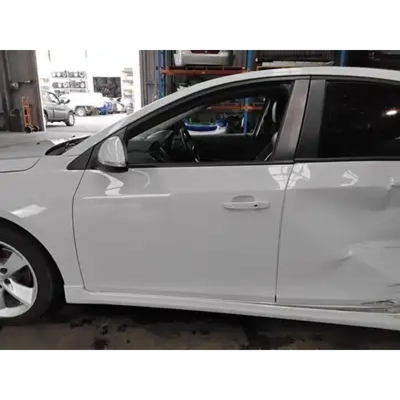 HOLDEN CRUZE LEFT FRONT DOOR JH, SEDAN/HATCH, 03/11-01/17 2015