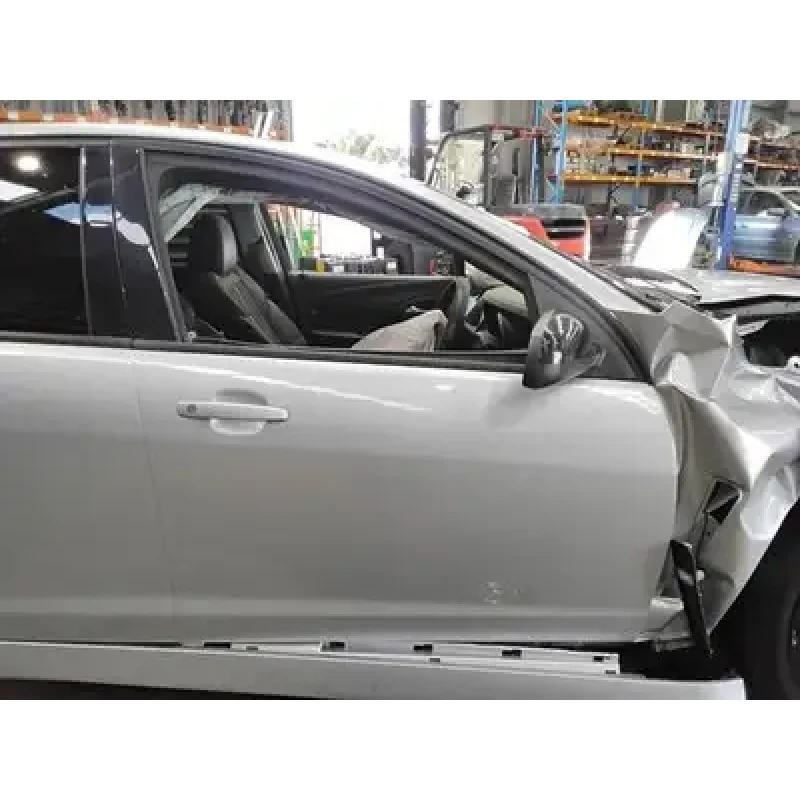 HOLDEN COMMODORE RIGHT FRONT DOOR VF, 05/13-12/17 2014