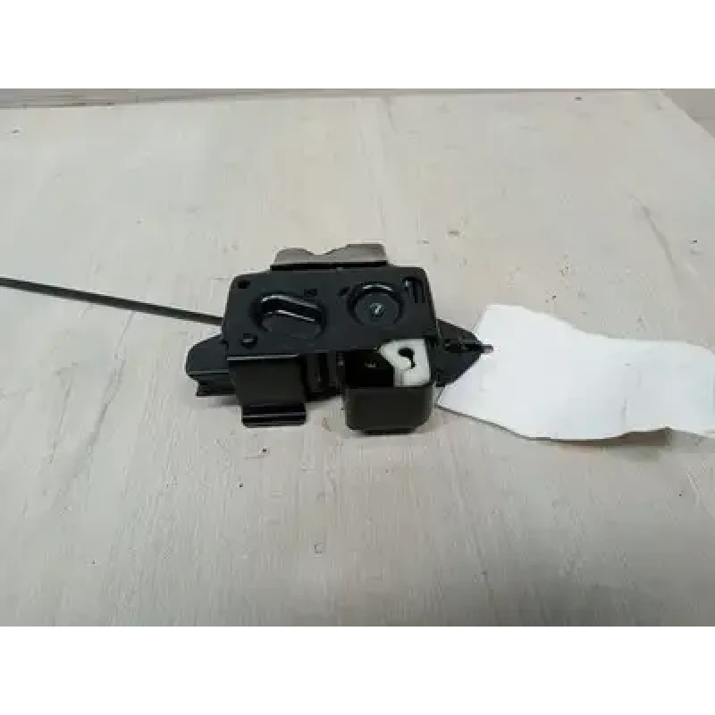 HOLDEN COMMODORE LOCK MECHANISM BOOTLID LOCK (ON REAR PANEL), VE-VF, 08/06-12/17