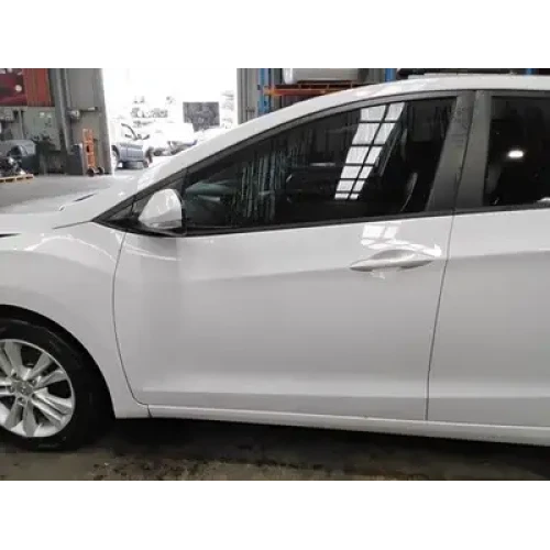 HYUNDAI I30 LEFT FRONT DOOR GD, 5DR HATCH, 03/12-04/17 2014
