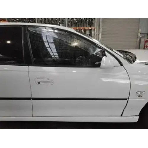 HOLDEN COMMODORE RIGHT FRONT DOOR VT S2-VZ, SEDAN/WAGON, BOLT ON TYPE, 06/99-09/ HOLDEN COMMODORE RIGHT FRONT DOOR VT S2-VZ, SEDAN/WAGON, BOLT ON TYPE, 06/99-09/