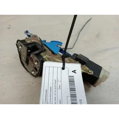HOLDEN COMMODORE LOCK MECHANISM LEFT FRONT DOOR LOCK, VT-VZ, 09/97-09/07 1999