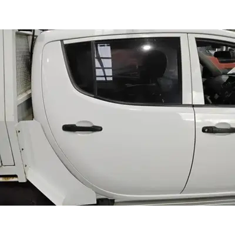 MITSUBISHI TRITON RIGHT REAR DOOR MN, DUAL CAB, NON MOULD TYPE, 08/09-04/15 2011