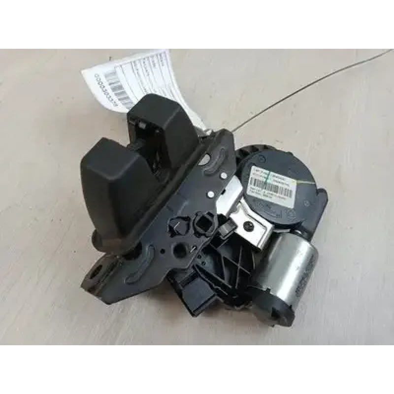 HOLDEN COMMODORE LOCK MECHANISM TAILGATE LOCK, VF, WAGON, 05/13-12/17 2014