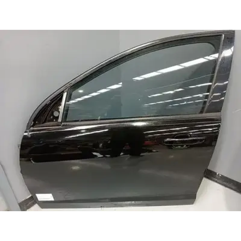 HOLDEN COMMODORE LEFT FRONT DOOR VE, SEDAN/WAGON/UTE, 08/06-05/13 2012 HOLDEN COMMODORE LEFT FRONT DOOR VE, SEDAN/WAGON/UTE, 08/06-05/13 2012