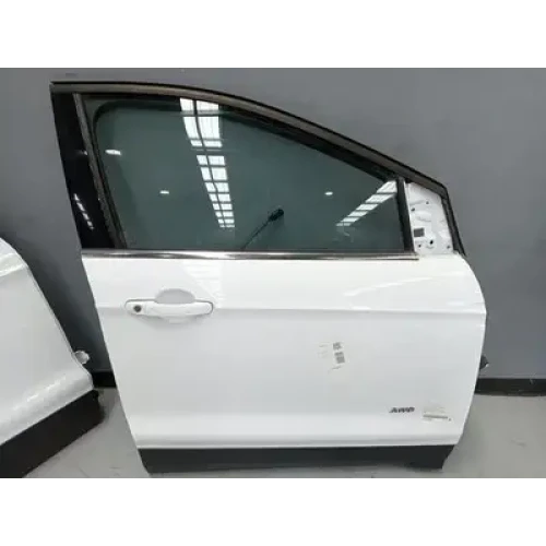 FORD ESCAPE RIGHT FRONT DOOR ZG, 09/16-05/20 2020 FORD ESCAPE RIGHT FRONT DOOR ZG, 09/16-05/20 2020