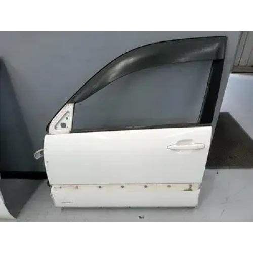 TOYOTA PRADO LEFT FRONT DOOR 120 SERIES, W/ FLARE TYPE, 02/03-10/09 2005 TOYOTA PRADO LEFT FRONT DOOR 120 SERIES, W/ FLARE TYPE, 02/03-10/09 2005
