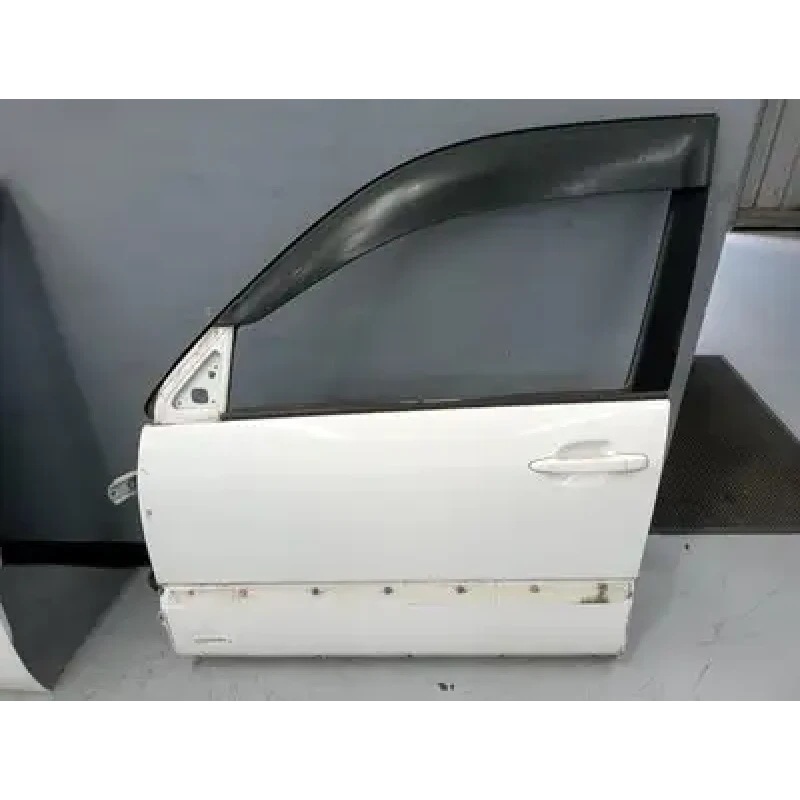 TOYOTA PRADO LEFT FRONT DOOR 120 SERIES, W/ FLARE TYPE, 02/03-10/09 2005