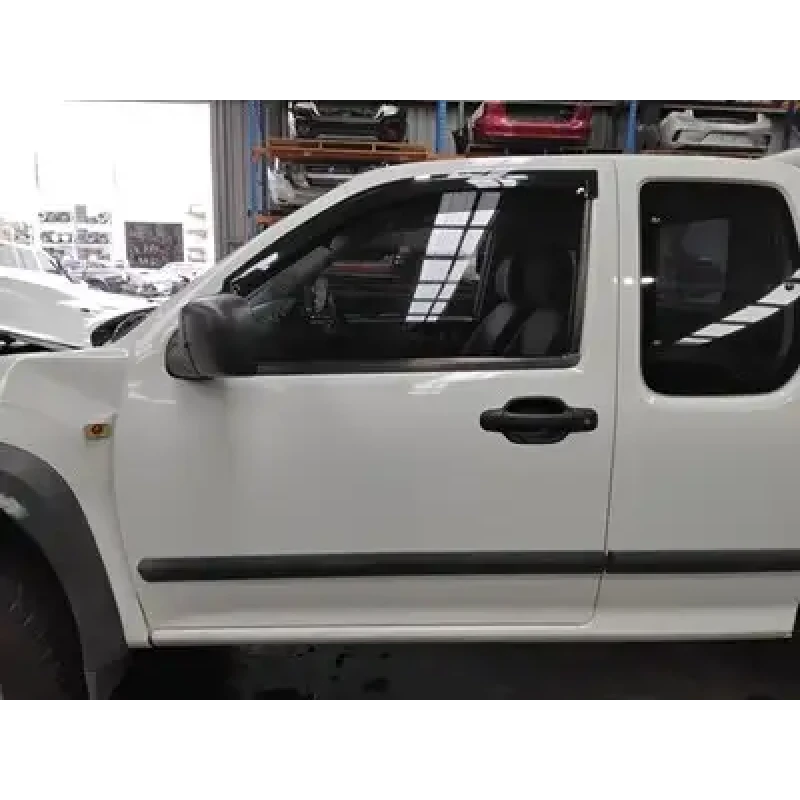 ISUZU DMAX LEFT FRONT DOOR SINGLE/EXTRA CAB, MOULD TYPE, RA, 10/08-07/12 2011