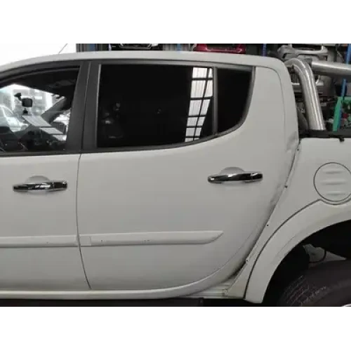MITSUBISHI TRITON LEFT REAR DOOR MN, DUAL CAB, W/ MOULD TYPE, 08/09-04/15 2014 MITSUBISHI TRITON LEFT REAR DOOR MN, DUAL CAB, W/ MOULD TYPE, 08/09-04/15 2014