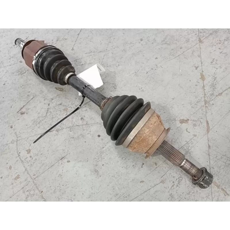 NISSAN NAVARA RIGHT DRIVESHAFT D40 (VIN VSK), FRONT, 09/05-08/15 2008