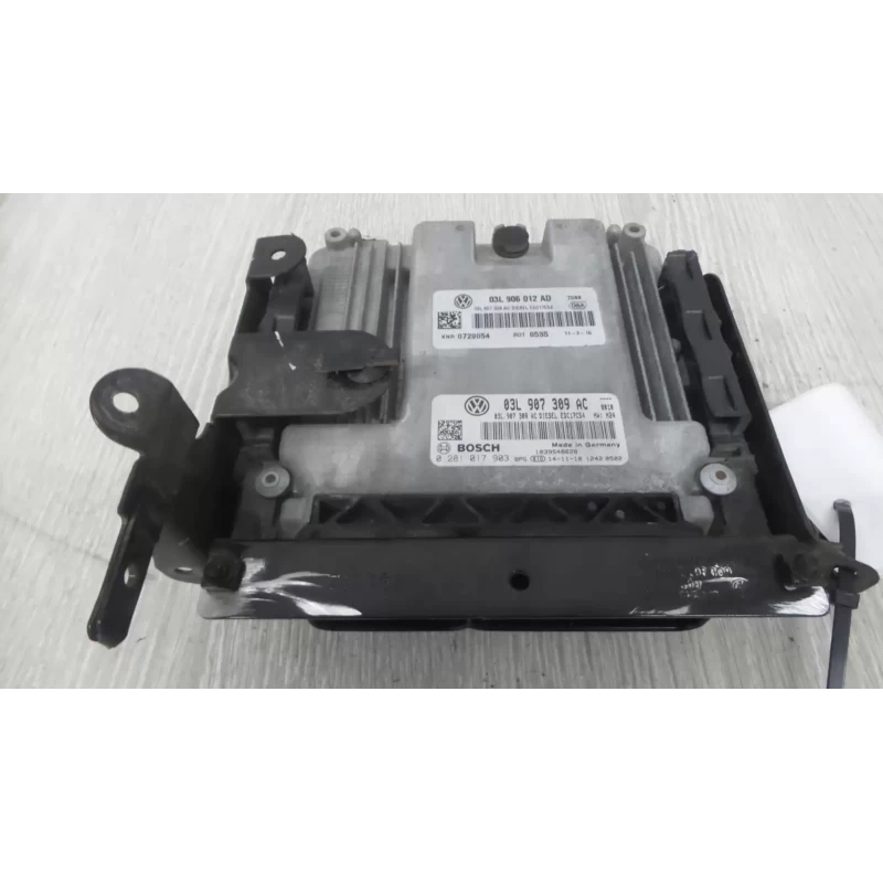 VOLKSWAGEN AMAROK ECU ENGINE ECU, 4WD, DIESEL, AUTO T/M, P/N 03L907309AC, ECU ON