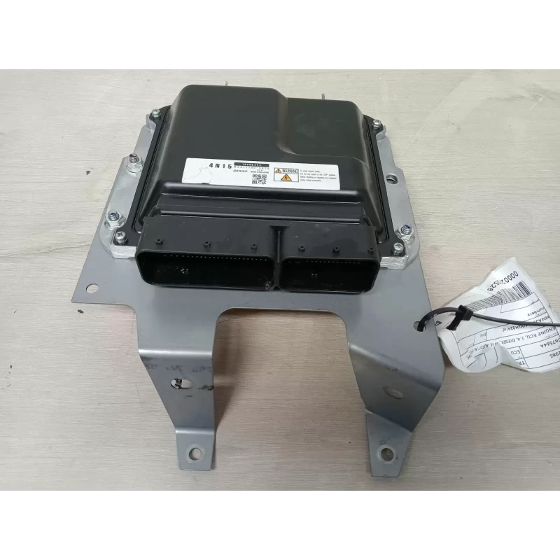 MITSUBISHI TRITON ECU ENGINE ECU, 2.4, DIESEL, 4N15, MANUAL T/M, P/N 1860C393, E