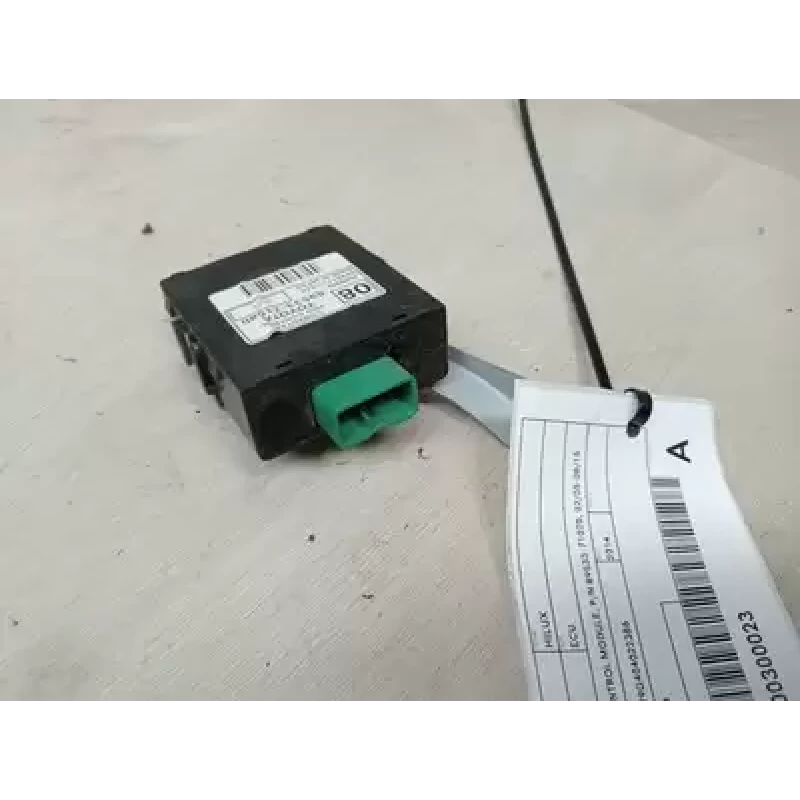 TOYOTA HILUX ECU 4WD CONTROL MODULE, P/N 89533-71080, 02/05-08/15 2014 1KD-FTV