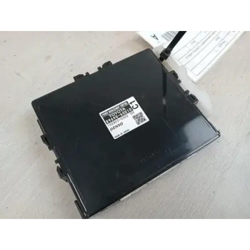 TOYOTA PRADO ECU 150 SERIES, POWER MANAGEMENT CONTROL MODULE (MOUNTED BEHIND GLO