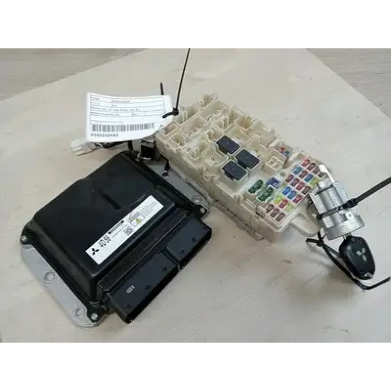 MITSUBISHI CHALLENGER ECU ENGINE ECU, 2.5, 4D56, DIESEL, SEC SET (ECU/IMM/READER