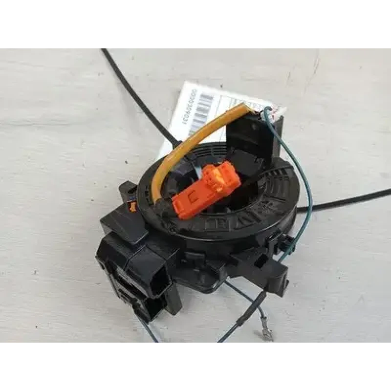 TOYOTA HILUX AIRBAG MODULE/SENSOR CLOCKSPRING, NON VSC, NON STEERING WHEEL AUDIO