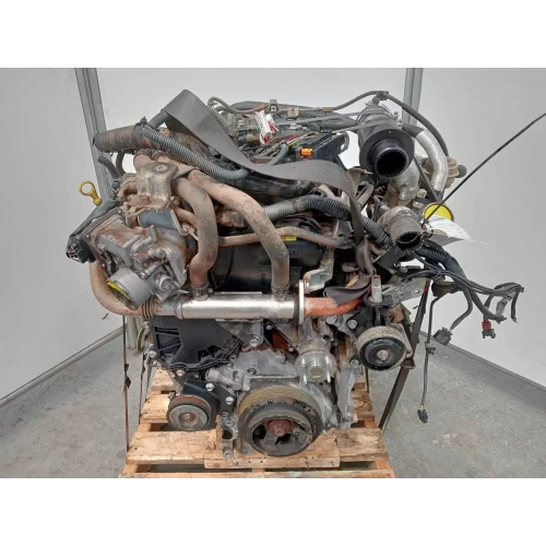 NISSAN NAVARA ENGINE D40, DIESEL, 2.5, YD25, TURBO, VIN MNT, PLASTIC ROCKER COVE