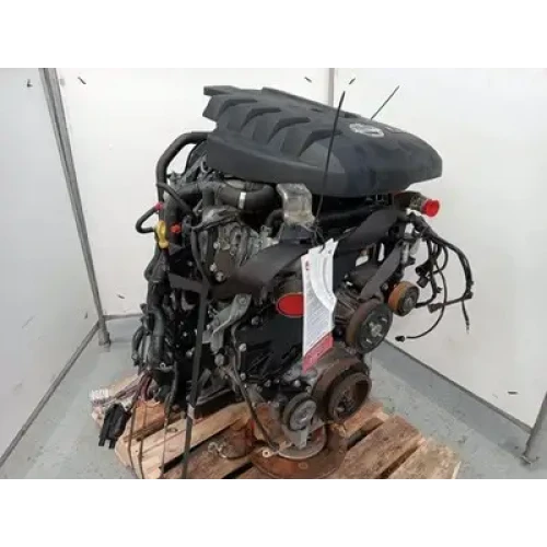 NISSAN NAVARA ENGINE D40, DIESEL, 2.5, YD25, TURBO, VIN MNT, PLASTIC ROCKER COVE