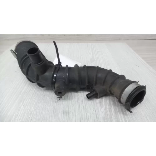 RENAULT CAPTUR AIR CLEANER DUCT/HOS J87, 08/14-12/19 2018