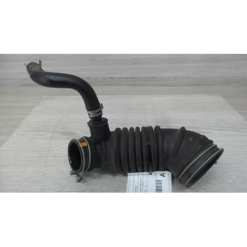 MITSUBISHI TRITON AIR CLEANER DUCT/HOS AIR BOX TO TURBO, 2.5, DIESEL, ML-MN, 01/