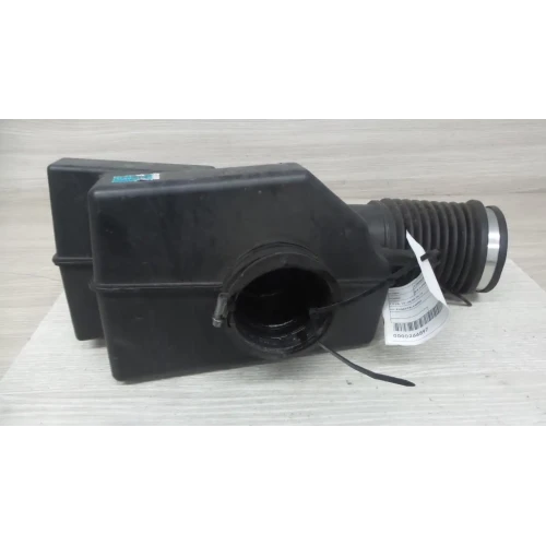 HOLDEN COMMODORE AIR CLEANER DUCT/HOS 3.0 V6, VE, 08/09-04/13  2010