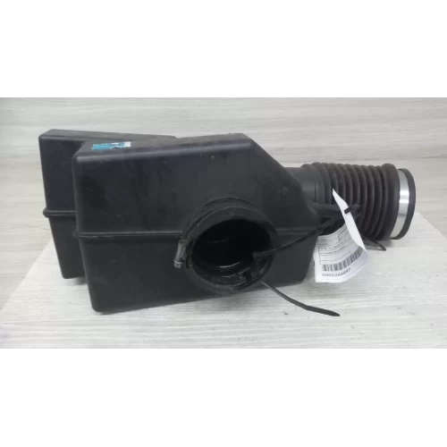 HOLDEN COMMODORE AIR CLEANER DUCT/HOS 3.0 V6, VE, 08/09-04/13  2010