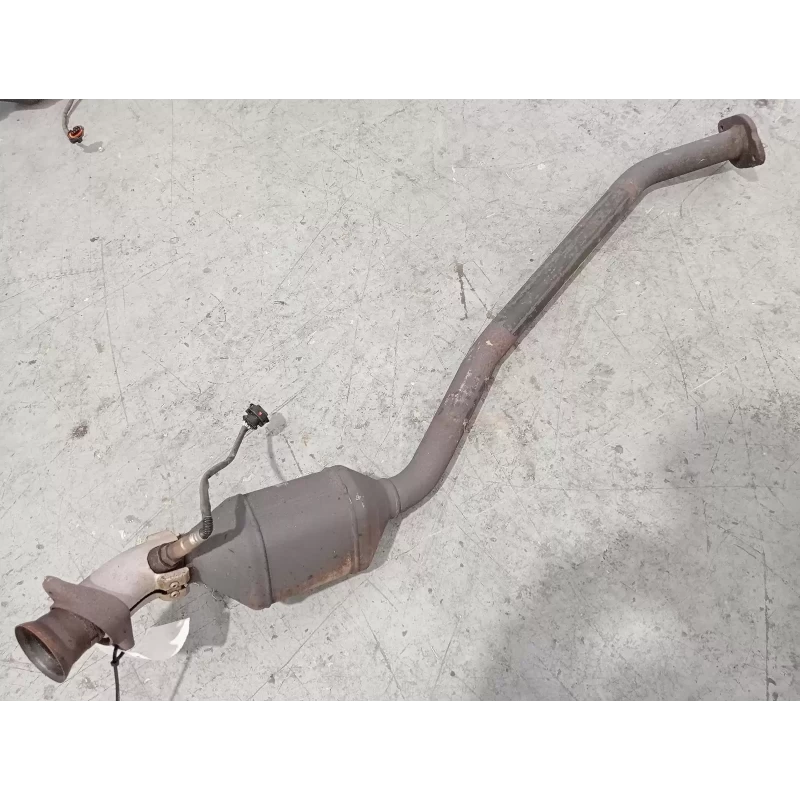 HOLDEN COMMODORE CATALYTIC CONVERTER VZ S1, V6 (STANDARD MOTOR), RH SIDE, 1 OXY