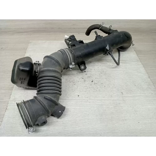 TOYOTA HILUX AIR CLEANER DUCT/HOS AIRBOX TO THROTTLE BODY, 2.7, PETROL, 2TR-FE,