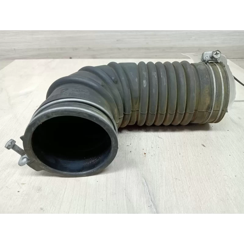 TOYOTA HILUX AIR CLEANER DUCT/HOS AIRBOX TO TURBO, 2.4/2.8, DIESEL, 2GD-FTV/1GD-